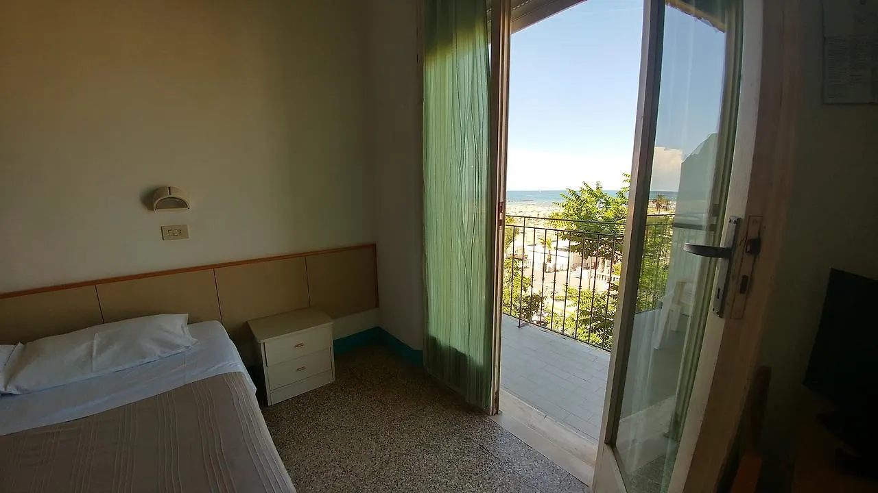 Hotel Capitol Rimini 2*,